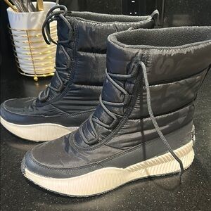 SOREL Black Women's Winter Boots